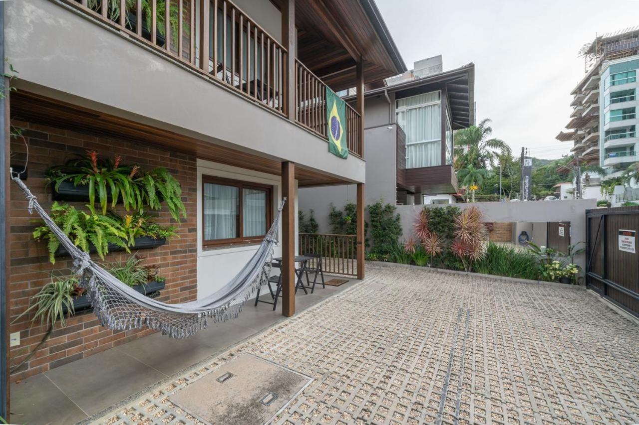 Banzai Brava Suites Itajaí Extérieur photo