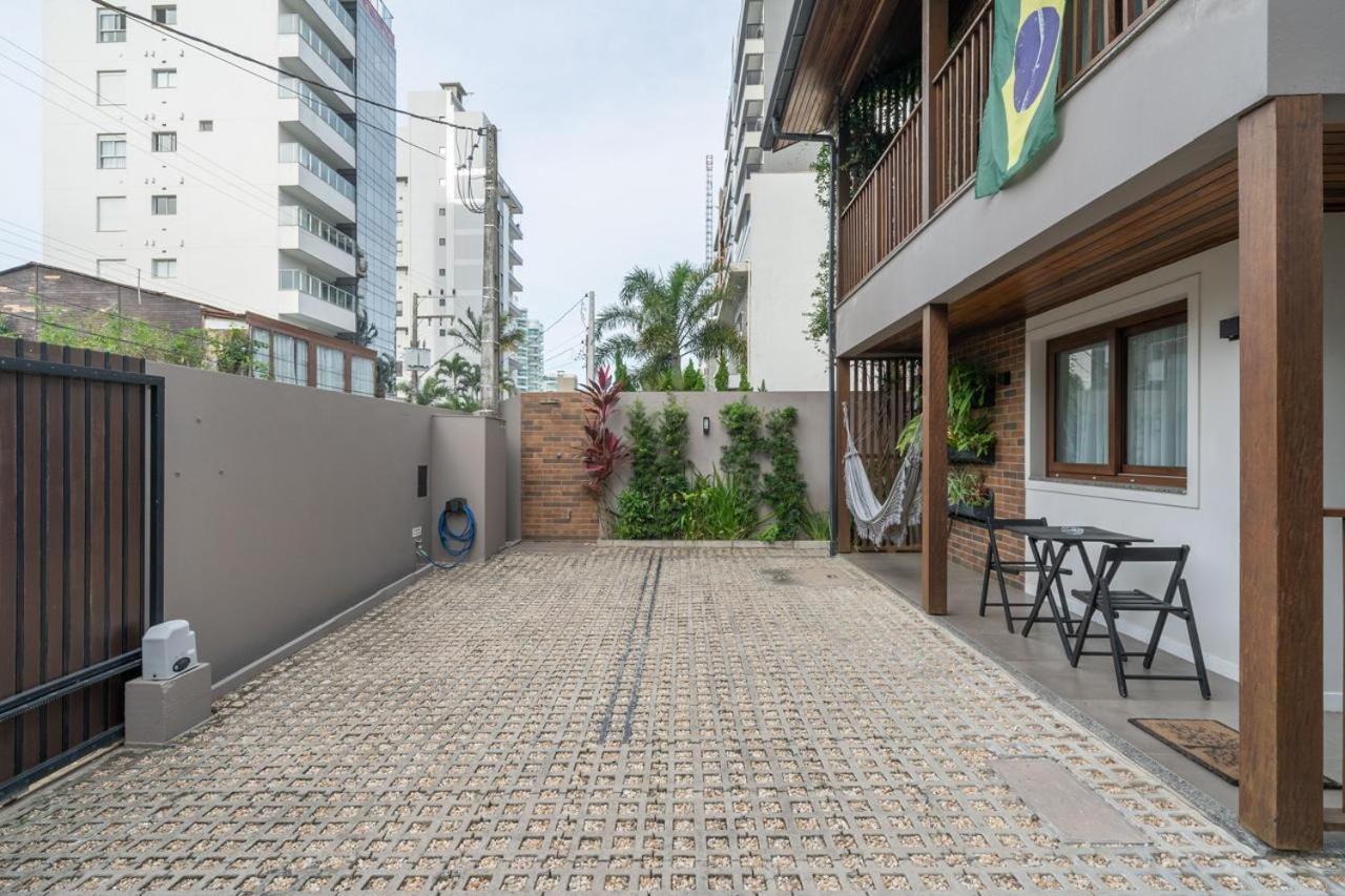 Banzai Brava Suites Itajaí Extérieur photo