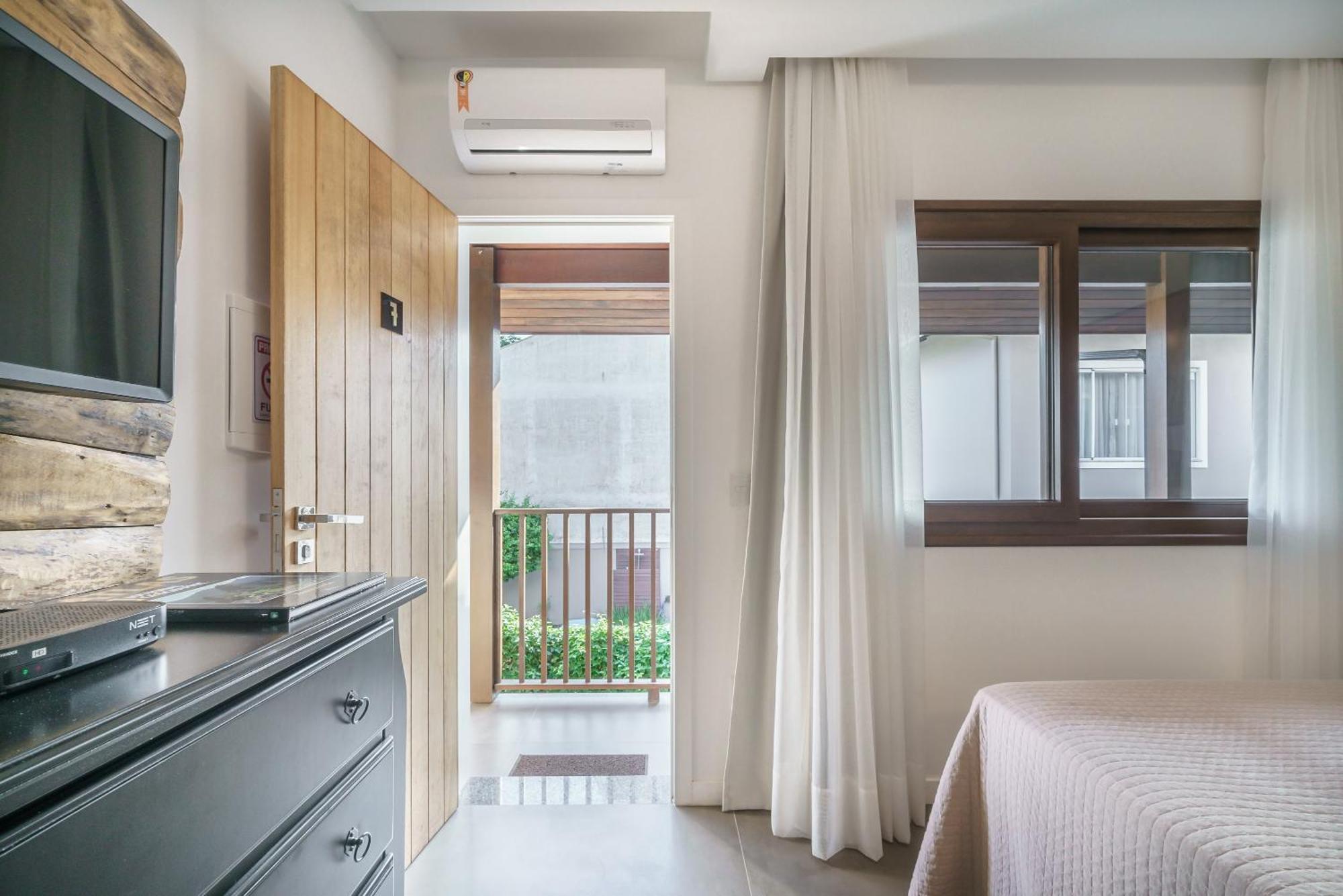 Banzai Brava Suites Itajaí Extérieur photo